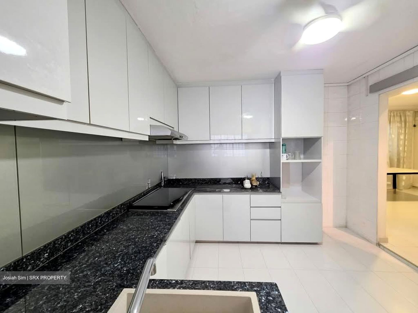 Blk 405 Hong Kah Court (Jurong West), HDB Executive #601893401